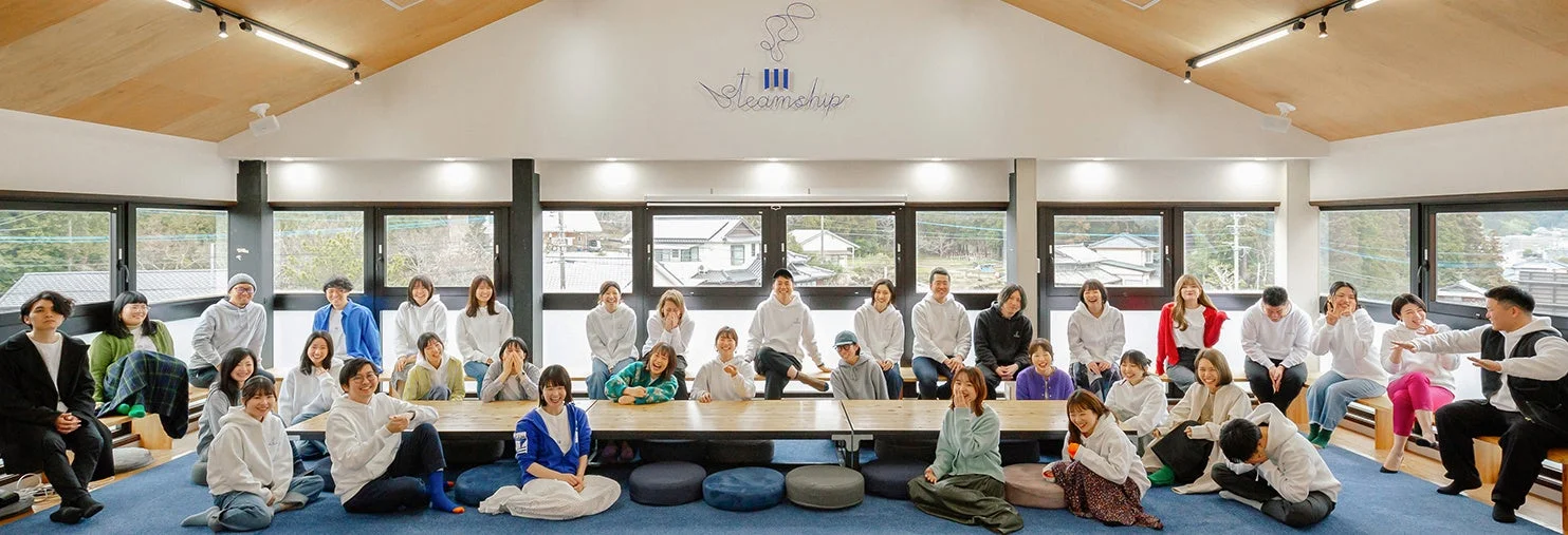 スチームシップの社員集合写真
