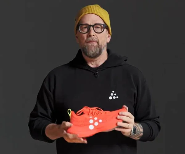 Eric Sarin氏とシューズ