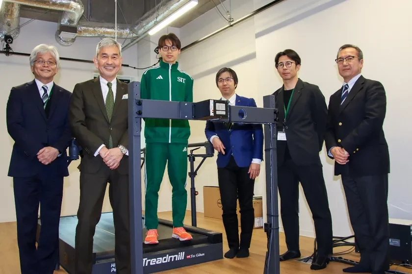 トレッドミルと関係者