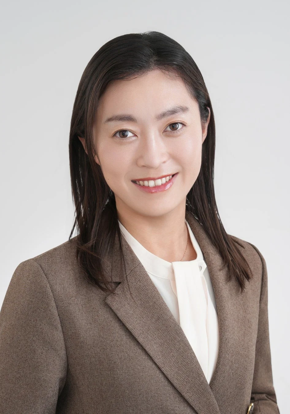 岡田 久美子氏