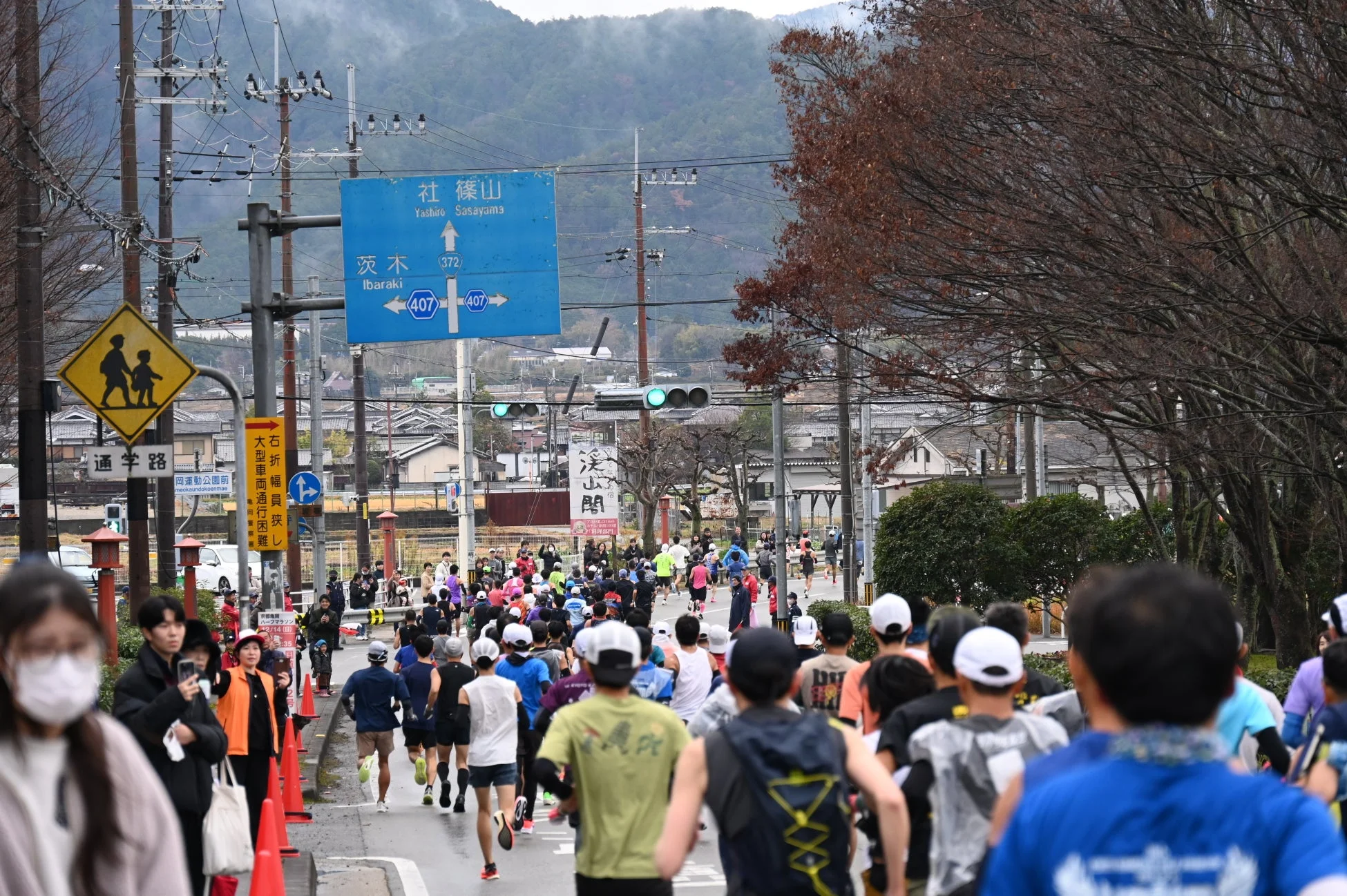 マラソン風景と標識