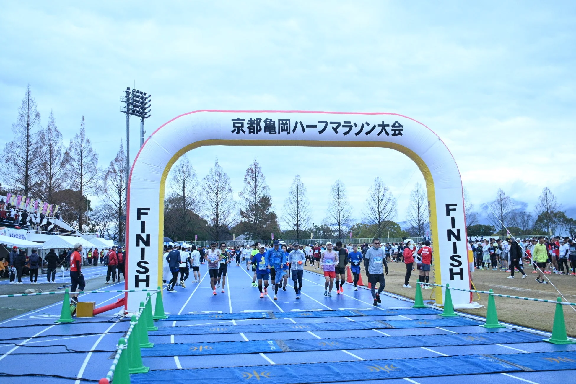 京都亀岡ハーフマラソン大会フィニッシュ